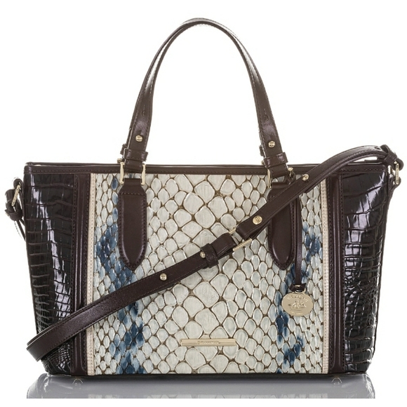 🎉🎉SOLD ON MERCARI🎉🎉 - Picture 2 of 10